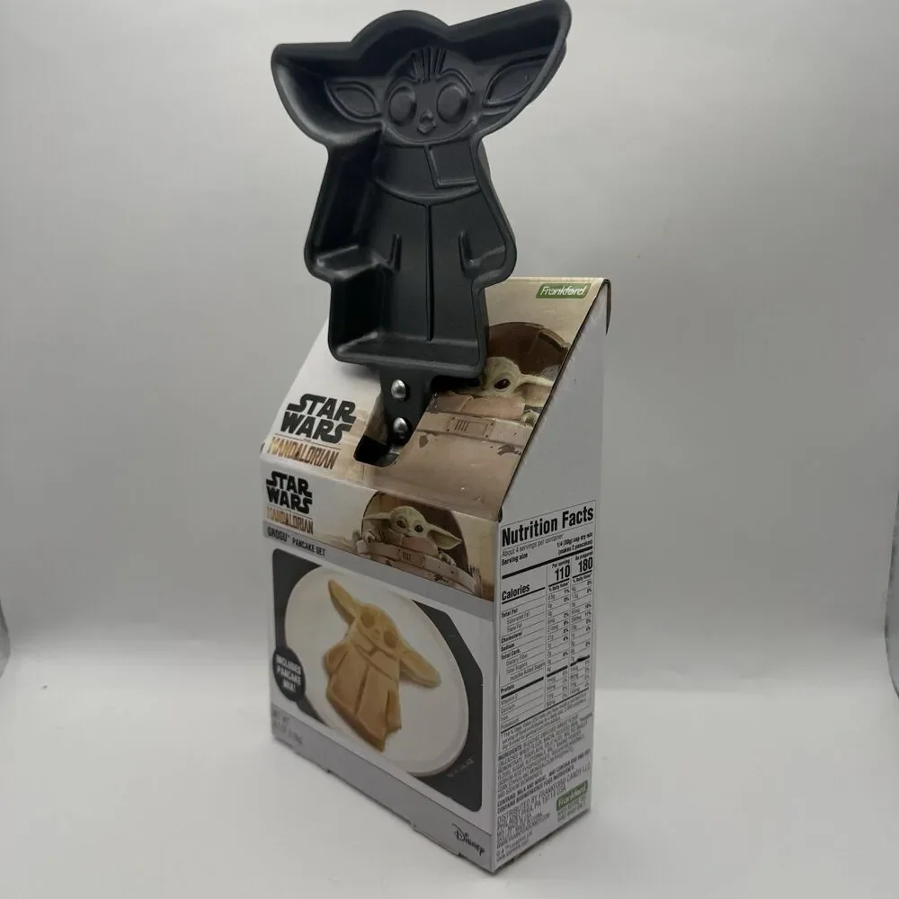 Star Wars The Mandalorian Baby Yoda (Grogu) Pancake Skillet & Pancake set
